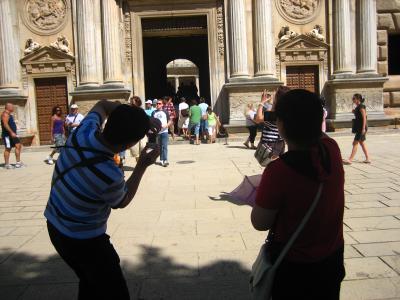hier war ich aufe alhambra mit 2000 anderen verrueckten touristen gleichzeitig. hier war ich aufe alhambra mit 2000 anderen verrueckten touristen gleichzeitig.